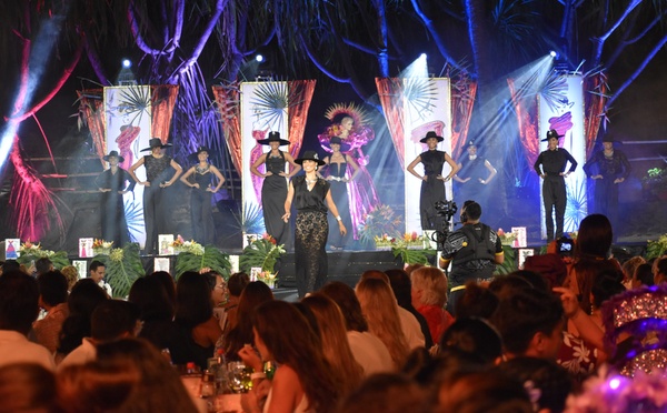 ​Miss Tahiti : les candidates signent un gala haute couture