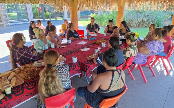Un café des entrepreneures à Mataiea