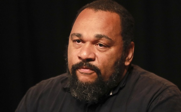 Un an de prison requis contre Dieudonné pour apologie du terrorisme