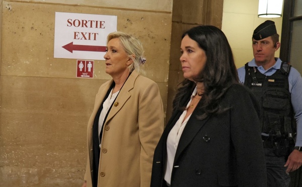 Avant son jugement, Marine Le Pen n'a "pas peur" et exclut une campagne sous bracelet