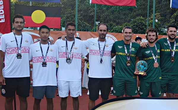 Tennis - Doublé de l’Australie, Tahiti finaliste