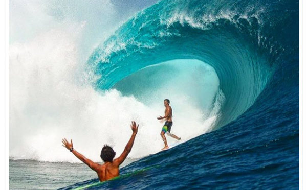 Surf- Teahupoo en vedette dans l'Equipe