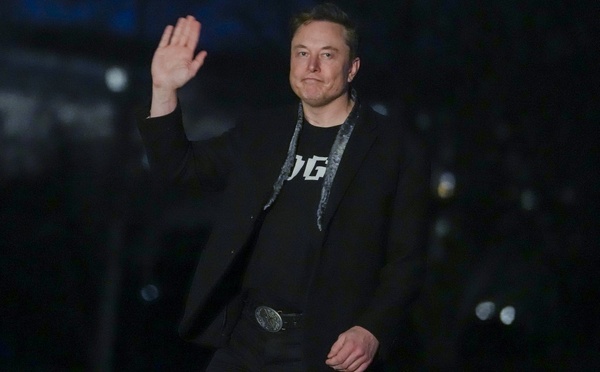 Le soutien de Musk, un parfum de soufre pour Marine Le Pen