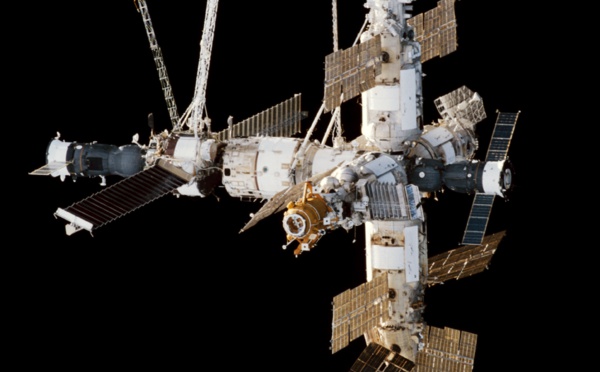 Un immense cimetière de vaisseaux spatiaux au sud de la Polynésie