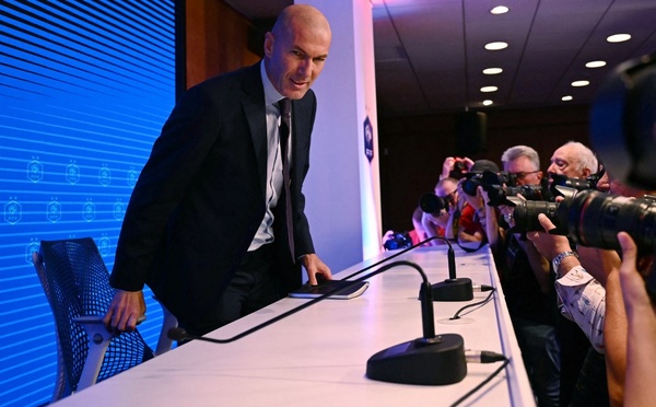 Foot: après Deschamps, "l'évidence" Zidane à la tête des Bleus