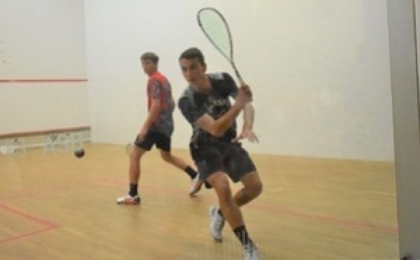 Le squash tahitien paie les pots cassés et se retrouve dos au mur