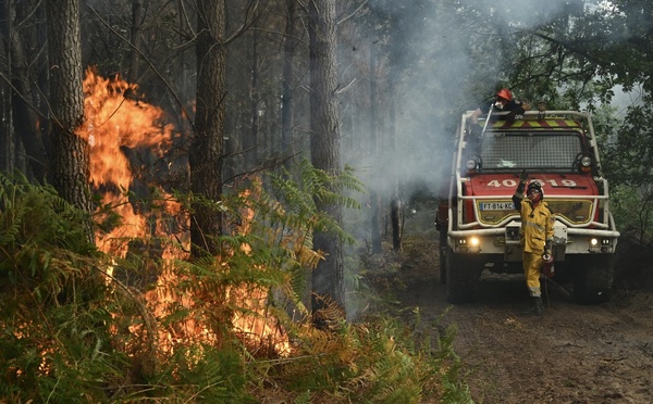 Feu dans les Landes : "amorce" de retour à la normale, des évacués autorisés à rentrer