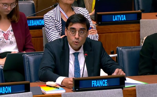 Unanimité, moins un