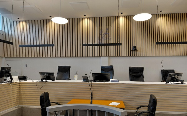 ​Mandat de dépôt pour Terupe Salmon