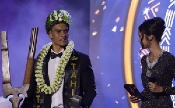 Heifara Voirin sacré Mister Tahiti 2026 dans une ambiance de stade