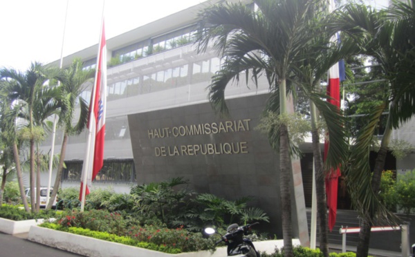 Mise en berne des drapeaux sur les édifices publics de l'Etat