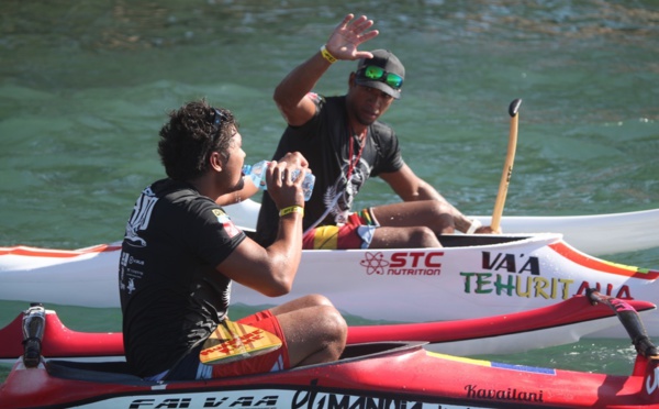 Va'a V1 – Mémorial Tainui : Le duel tourne à l'avantage de Yoann Cronsteadt