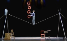 "Circus Incognitus" : Jamie Adkins, un saltimbanque à Tahiti