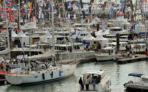 Ils volent un bateau et coulent avant même d'avoir quitté le port