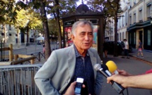 Page enfant : Oscar Temaru est en campagne, quel est le parcours pour devenir Président?