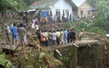 Indonésie: au moins 26 morts dans des inondations et glissements de terrains