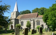 Pluckley, village "le plus hanté" d'Angleterre, redoute Halloween