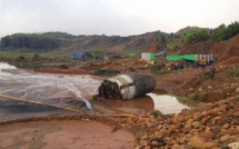 Un énorme objet non identifié tombe du ciel à Myanmar
