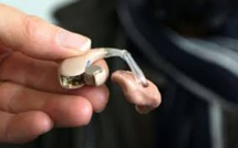 Des pistes pour baisser les prix des prothèses auditives, les professionnels outrés