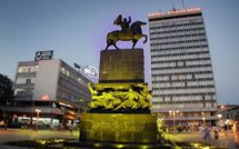 En route pour des vacances à Nice, ils atterrissent à Nis