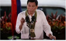 Philippines: Duterte menace de décréter la loi martiale