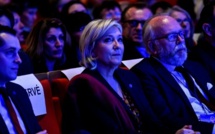 En plein "Penelopegate", Marine Le Pen met à jour son programme