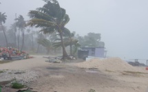 Le Nord des Tuamotu frappé par des vents forts et des pluies torrentielles
