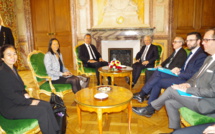 Marcel Tuihani rencontre Claude Bartolone, le président de l'Assemblée nationale