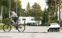 Traverser un carrefour: l'angoisse du robot estonien