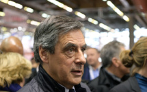 Fillon maintient sa candidature malgré sa prochaine mise en examen