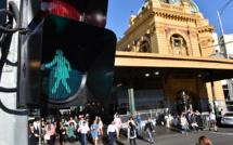Australie: des personnages féminins aux feux rouge font jaser