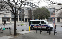 De Mélenchon à Macron, la police de proximité fait son retour dans le débat