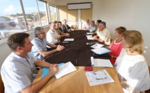 Jacques Raynal rencontre une délégation du Centre hospitalier universitaire de Bordeaux