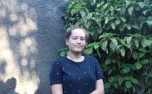 Le Manneken-Pis habillé par une lycéenne polynésienne
