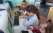 Les Canadiens initiés au codage informatique dès la maternelle