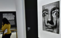 La célèbre moustache de Salvador Dali est intacte