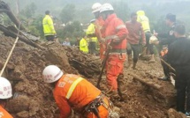 Séisme en Chine: les autorités craignent jusqu'à 100 morts