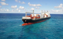 N-Calédonie: Fin des opérations de pompage du fioul d’un porte-conteneur échoué