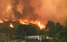 Violents incendies dans l'ouest américain, milliers d'évacuations et état d'urgence