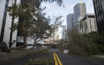 Irma rétrogradé en tempête tropicale, mais la prudence reste de mise