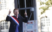 Code du travail: Mélenchon promet à Macron de poursuivre la "bataille" dans "la rue"