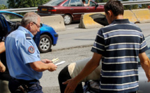 Menace terroriste: la France va maintenir les contrôles aux frontières jusqu'au 30 avril