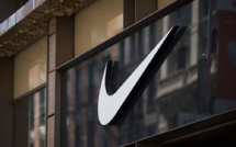 "Paradise Papers": Nike, Apple et Bono à leur tour visés, l'UE promet d'agir