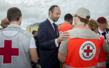 Associations: Edouard Philippe lance l'élaboration d'une nouvelle "stratégie" pour 2018