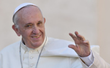 Le pape interdit la vente de cigarettes au Vatican