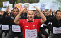 Pour dénoncer la fermeture d'un site de recherche à Sophia Antipolis, un haka contre Nestlé