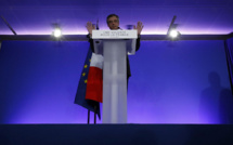 Devant ses militants, François Fillon "se retire sans chercher d'excuses"