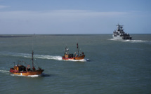 Sept jours sans nouvelles du sous-marin argentin, les chances de survie s'amenuisent