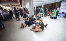 Malgré la menace du volcan à Bali, l'aéroport rouvre