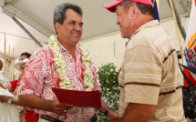 Remise de bons AAHI à 211 familles et de clés de fare OPH